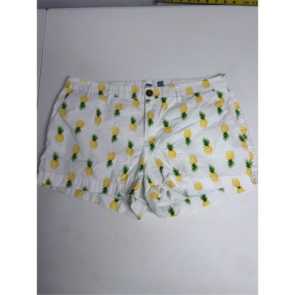Old Navy Women’s Mid Rise Everyday Pineapple Print Cotton White Shorts Size 8 - Picture 2 of 9